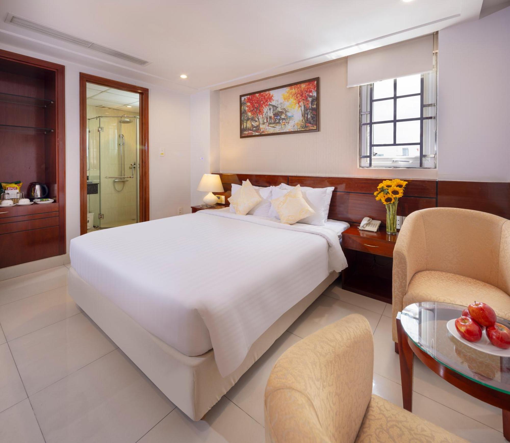 White Lotus Hotel Saigon Хошимин Экстерьер фото